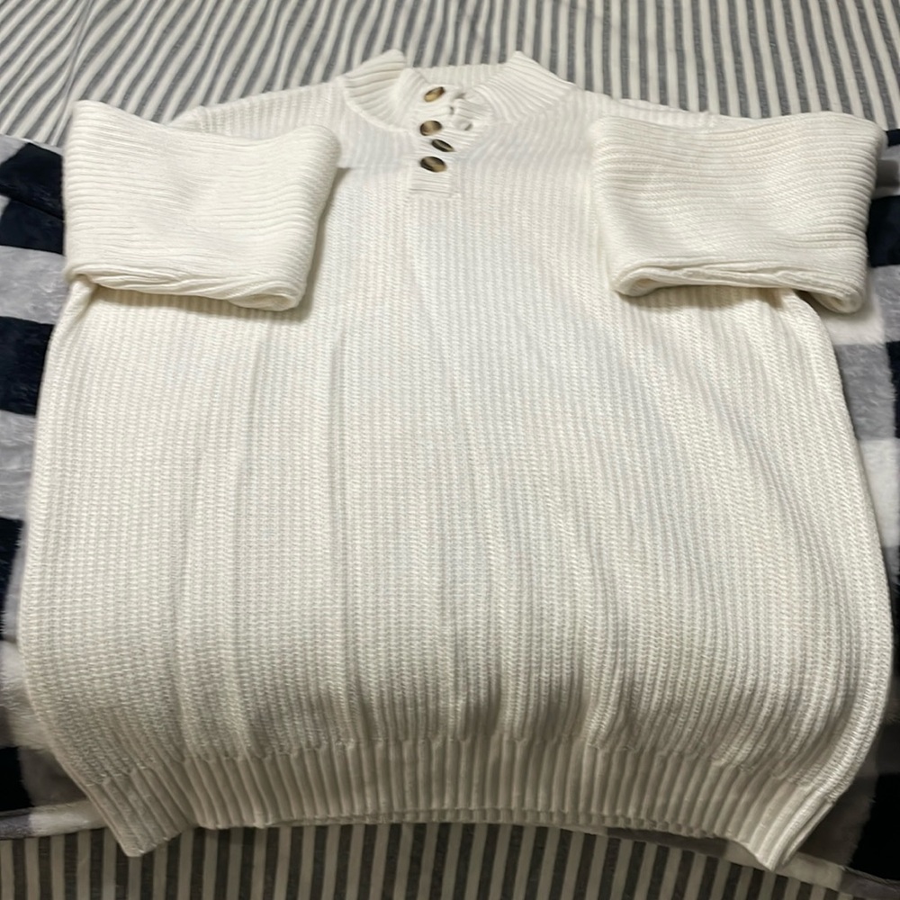 Crown and ivy turtle neck 1/4 button